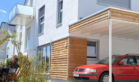 Individuelles Haus mit Charakter: helle, hochwertige Doppelhaushälfte in Bittenfeld, KfW 55
