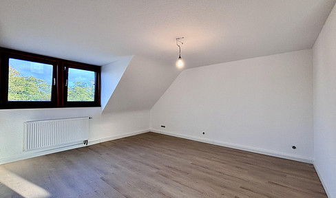 Frisch sanierte 3-Zimmer-Wohnung im Dachgeschoss – sofort frei | Düren