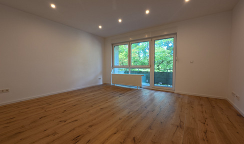 ++TOP neu sanierte 2 ZKB++Einbauküche++Balkon++Parkett