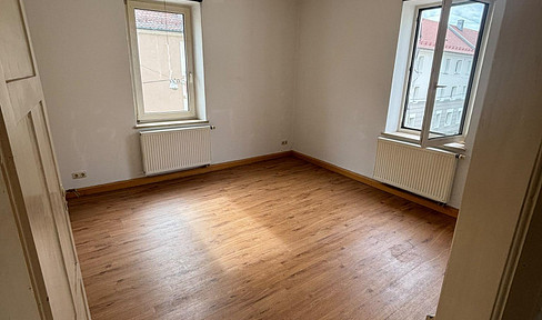 Sonniger Altbau mit Charme – ideal für Pendler