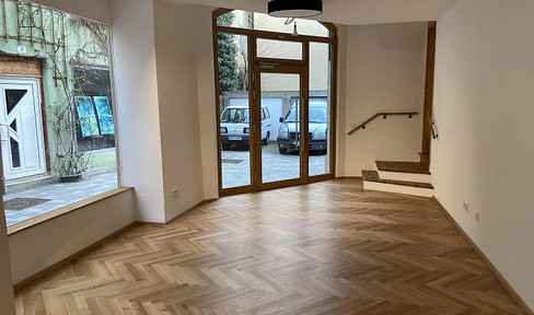 Laden oder Büro im Steingruber-Bau: 94 m², renoviert, 3 Schaufenster – Ansbach Neustadt