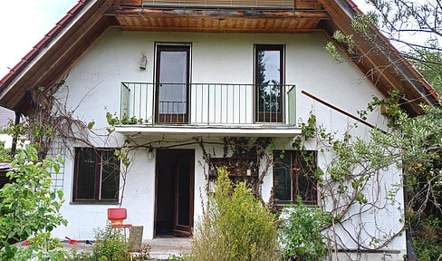 Charmantes Haus auf großem Grundstück in München Pasing