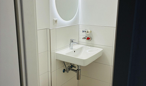 Modern 1-bedroom apartment – Ideal for student parents and investors.