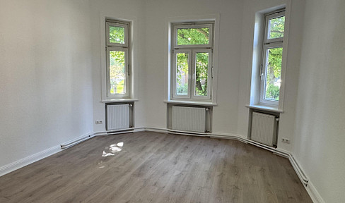 Frisch renovierte vier Zimmer Altbauwohnung