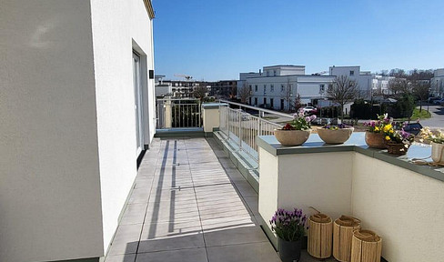 Lichtdurchflutete 4-Zimmer-Wohnung mit großem Balkon im Villenquartier