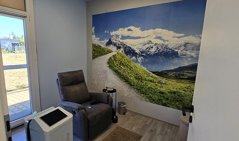 Air conditioning available: Suitable for medical practices, commercial spaces, physiotherapy clinics, beauty salons, and offices.