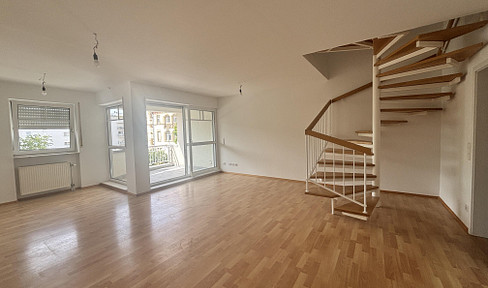 Helle 4,5 Zimmer Maisonette-Wohnung zu vermieten
