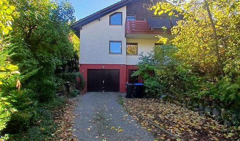 Freistehendes Einfamiliehaus mit 1.306 qm großem Grundstück in Mehrstetten