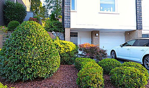 Terraced house with split-level architecture, anything but ordinary!