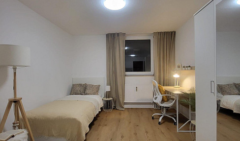 Renovated and furnished student apartment in the city center of Erlangen, available immediately, no agency fees.