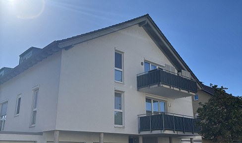Hochwertig modernisierte 3-Zimmer-Dachgeschosswohnung mit Balkon, Garage & Stellplatz