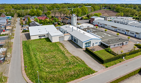 Flexible workshop, commercial, warehouse, and hall spaces for rent.
