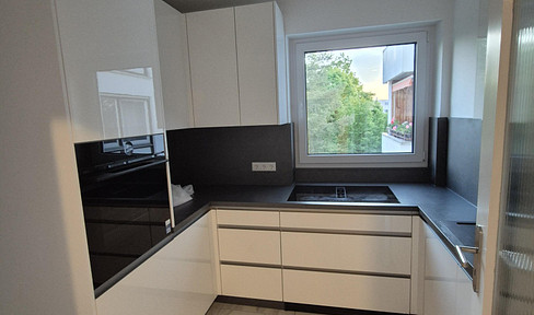 !!! HELLE 3 ZIMMER WOHNUNG INKL. EINBAUKÜCHE !!!