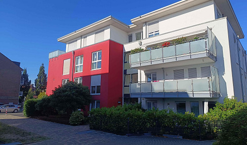 Exclusive, accessible 2.5-room apartment with a large terrace.