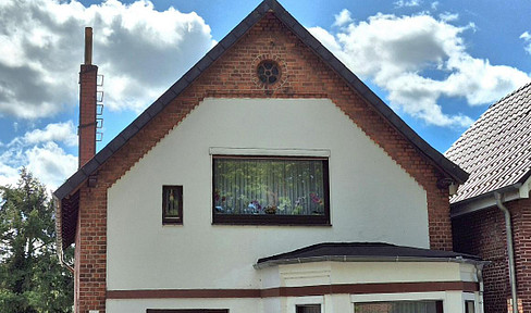 Detached house in Finkenwerder with a separate apartment.