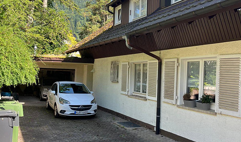 Doppelhaushälfte mit Großem Potenzial  Wolfach