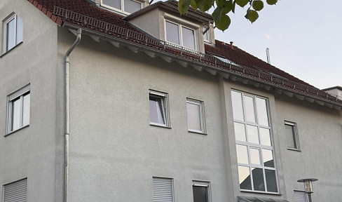 Helle 3-Zi.-Maisonette (79 m²) mit Südbalkon, 2 Bädern, EBK & TG in Nufringen