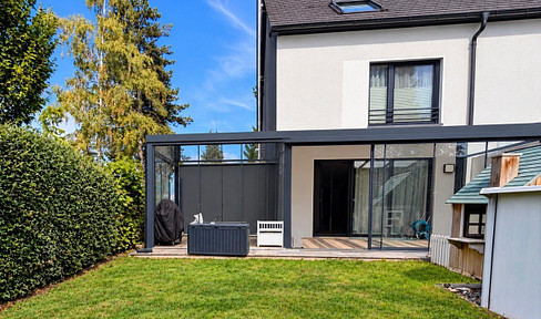 Terraced house built in 2021, located in Bellenberg, Neu-Ulm | 5 rooms | Garden | Garage | No commission fees.