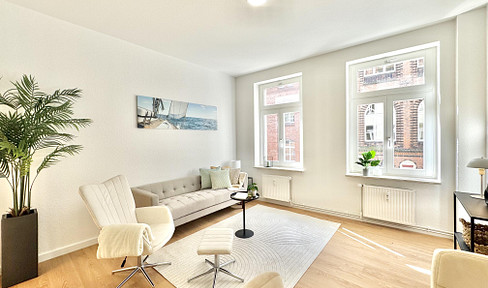 Modernized 2-room apartment in a prime location.