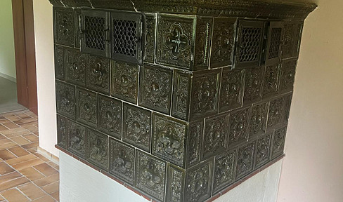 Your future retreat on the Mangfall: A small farmhouse to renovate near Holzkirchen.