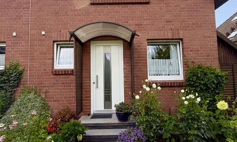 Gepflegte Doppelhaushälfte mit Privatgarten und Terrasse in begehrter Familienlage Sasel