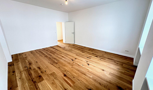 Sofort bezugsfertig und vollständig modernisierte 2 Zimmer Wohnung