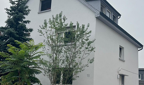 Frisch renovierte 2-Zimmer-Erdgeschosswohnung mit Wintergarten in Mannheim-Gartenstadt