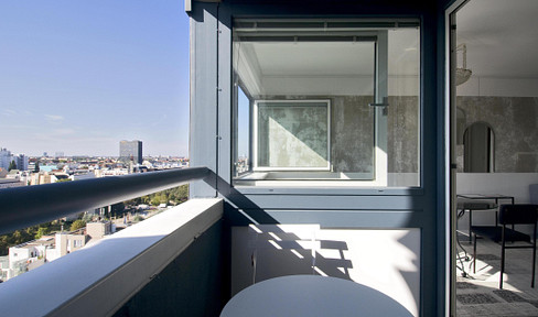 LOCATION, LOCATION, LOCATION - LIVE WITH A PANORAMIC VIEW OF BERLIN.