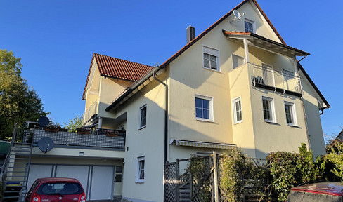 Bright 4-room apartment with balcony & garden – peaceful living in Zusmarshausen-Wollbach - NO COMMISSION.