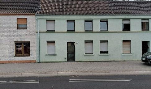 Einfamilienhaus in Giesenkirchen City mit Terrasse und großen Garten