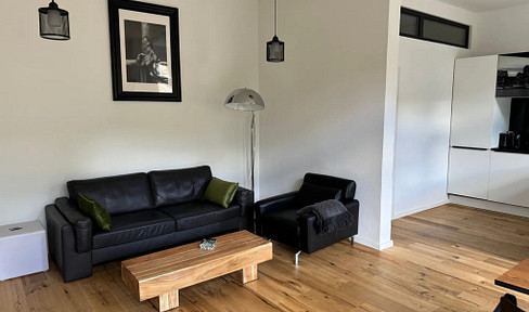 Modern 2-room apartment in Karlsruhe, approximately 65 square meters.