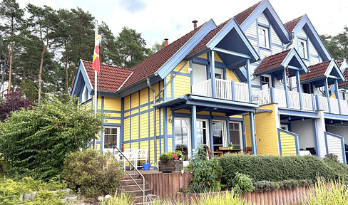 Ferienhaus mit eigenem Bootssteg im Hafendorf Rheinsberg
