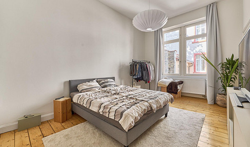 Sehr schöne 2 ZKB Altbauwohnung in U5 mit EBK/ Nähe Klinikum