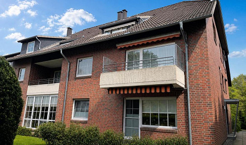 Helle 2-Zimmer-Dachgeschosswohnung mit Balkon und Einzelgarage in ruhiger Lage von Hamburg-Bramfeld