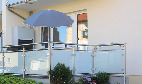 Bright and Modernized: 3-room apartment in Minden, near the Weser River - no agency fees.