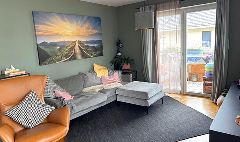 Hochwertige 4,5-Zi. Maisonette Whg. m. 3 Balkonen, EBK u. Aufzug im Zentrum Grafings