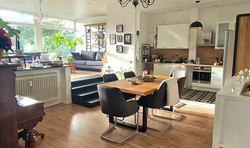 Wohnen mit Loft-Charakter, großer Terrasse und eigenem Garten