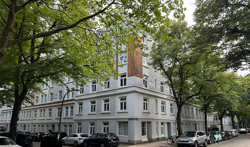 Charmante, helle kernsanierte Altbauwohnung im Herzen von Winterhude