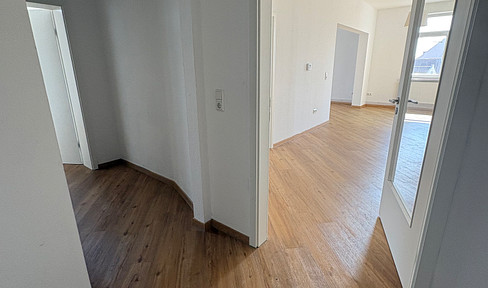 Spacious 3-room apartment in the Lehe district of Bremerhaven, with excellent transport links.