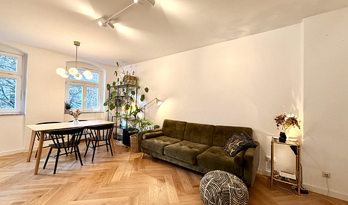 Provisionfrei: Renovierte, möblierte 2-Zi.-Wohnung in Friedrichshain (Boxhagener Kiez)