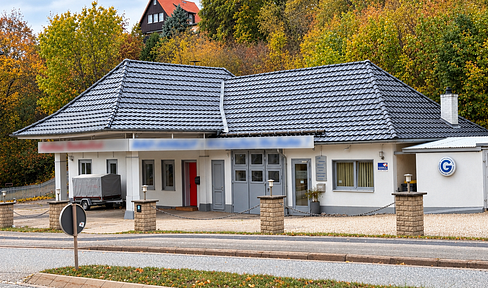 Top Sichtbarkeit: Gewerbe (2.021 m²) mit Wohnpotenzial für Handel, Büro, Praxis & Werkstatt