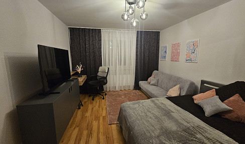 Möbliertes 3-Zimmer-Apartment als 3er-WG am Heidelberger Platz- nahe FU und Charité Zahnklinik