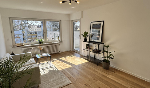 Perfekte Lage, hochwertig saniert: Exklusive 3 Zimmer Wohnung