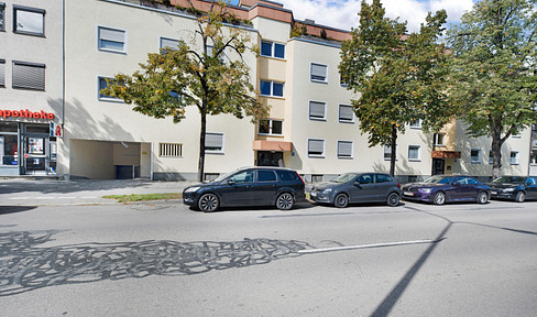 Bright attic apartment with two balconies and great potential for customization, located in Munich.