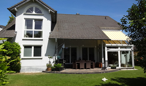 Detached house for discerning tastes.