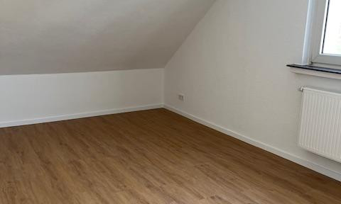 Schöne renovierte 2-Zimmer-Wohnung in attraktiver Lage; Uninah
