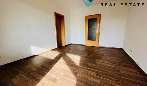 Helle 4-Raum-Wohnung mit Balkon & frisch renoviert – Idyllisches Wohnen im grünen Prießnitz!