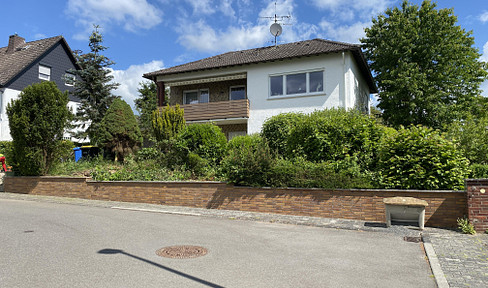 91 square meter apartment in Hünstetten, upper floor, quiet location, including balcony.