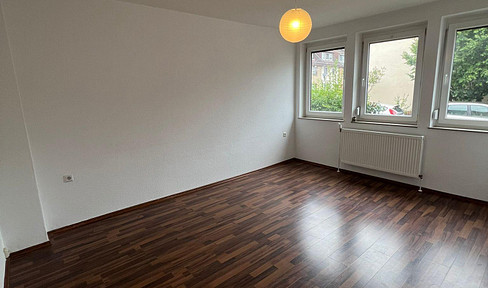 Well-maintained 2-room apartment with balcony and fitted kitchen – Bremen-Walle.