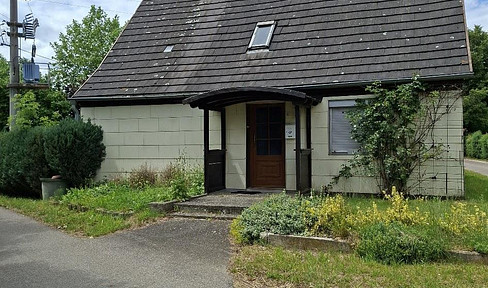 Kleines Haus für Heimwerker     RESERVIERT !!!